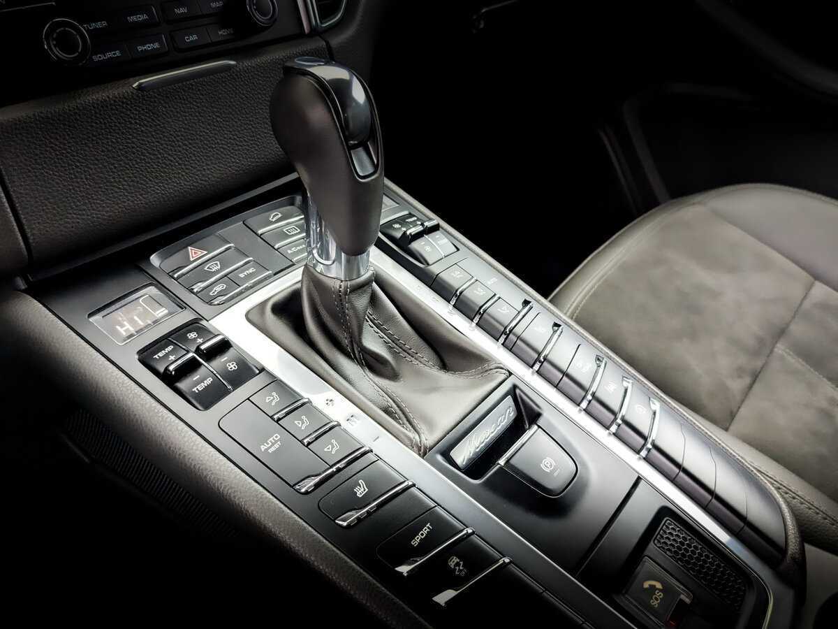 Porsche Macan с пробегом — 2018 год. Фото: #25