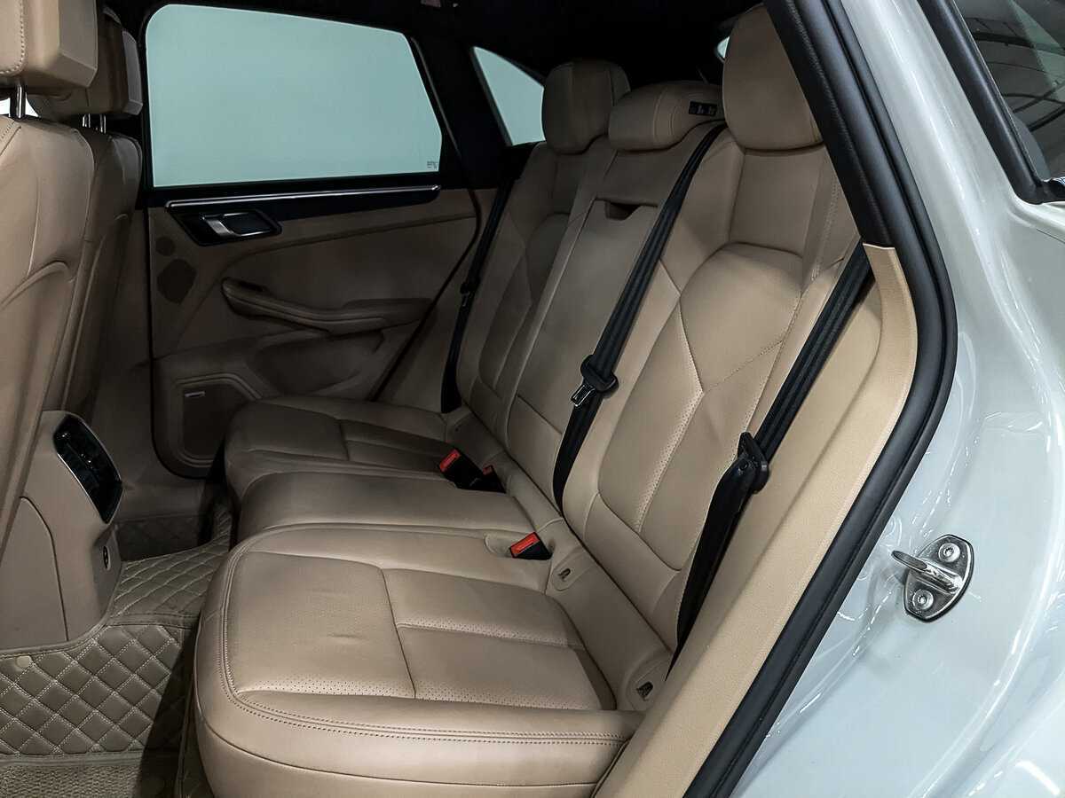 Porsche Macan с пробегом — 2021 год. Фото: #17