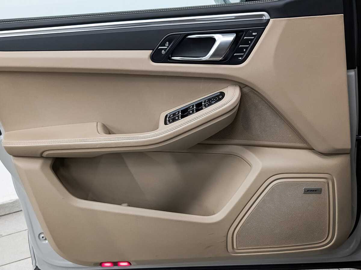 Porsche Macan с пробегом — 2021 год. Фото: #18