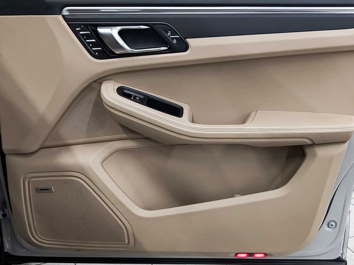 Porsche Macan с пробегом — 2021 год. Фото: #24