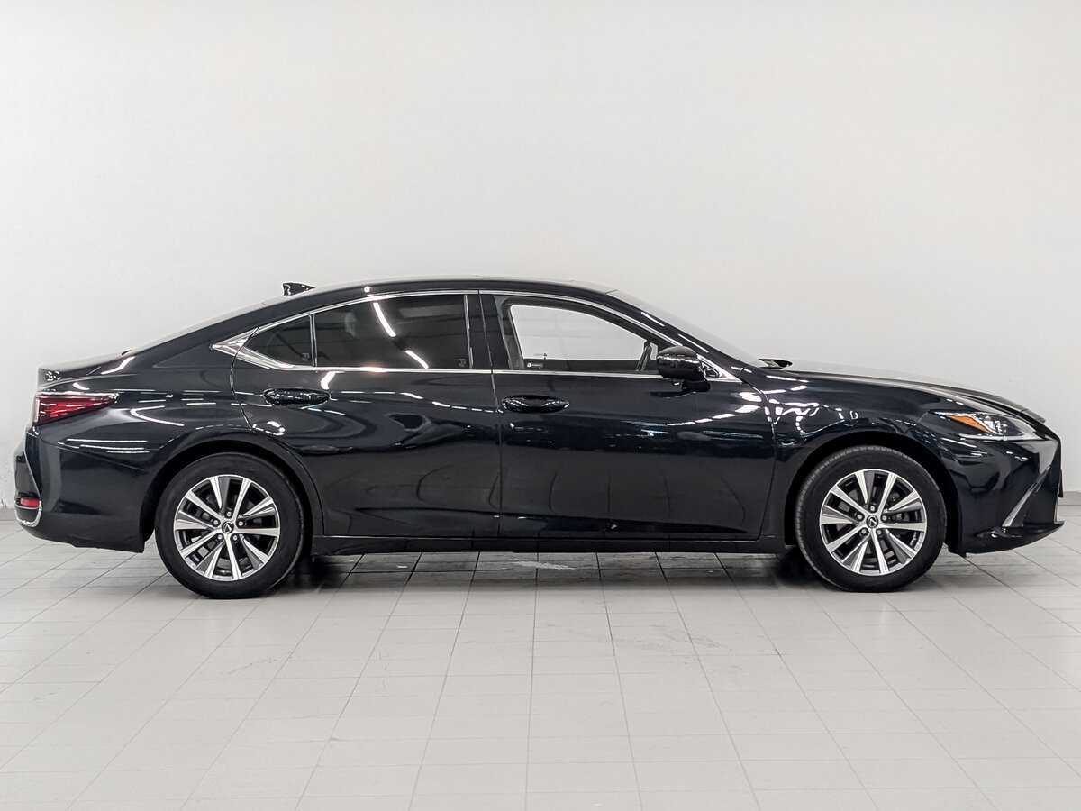 Lexus ES с пробегом — 2021 год. Фото: #3