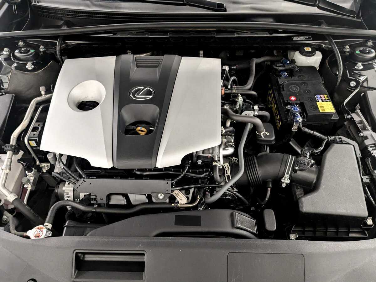 Lexus ES с пробегом — 2021 год. Фото: #8