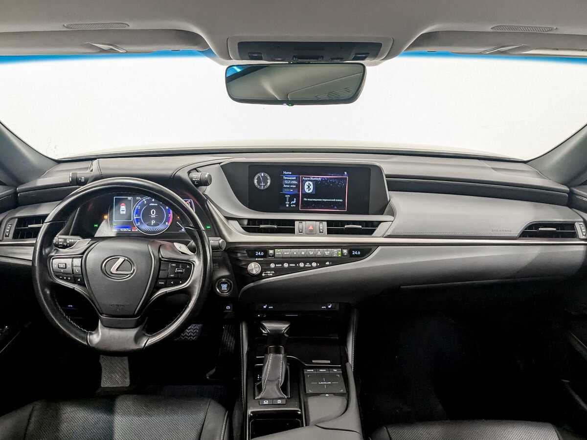 Lexus ES с пробегом — 2021 год. Фото: #13