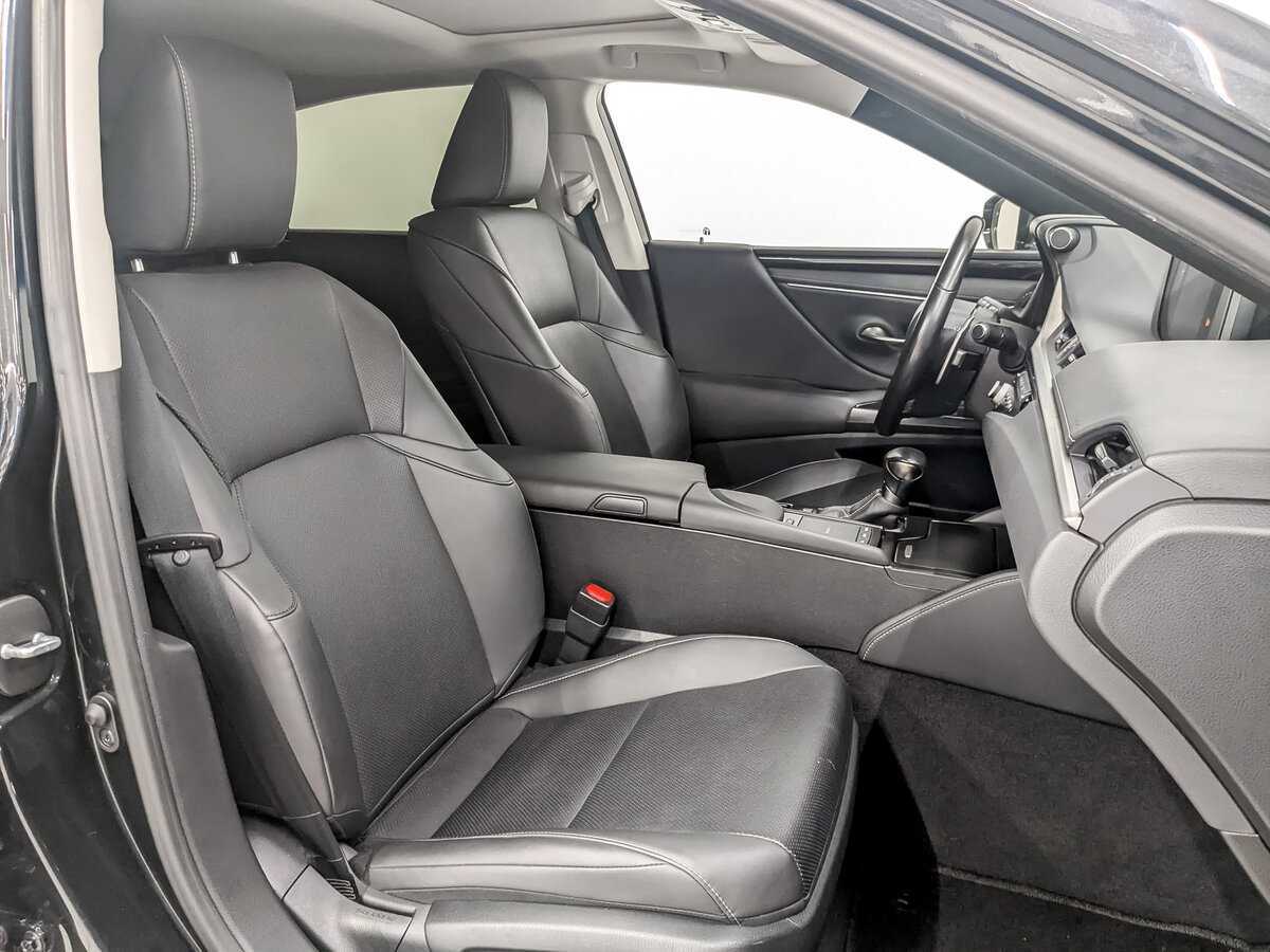 Lexus ES с пробегом — 2021 год. Фото: #23