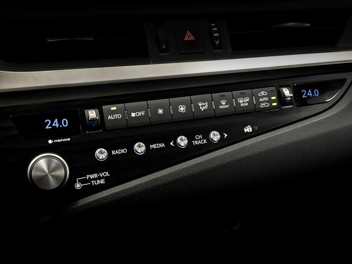 Lexus ES с пробегом — 2021 год. Фото: #25