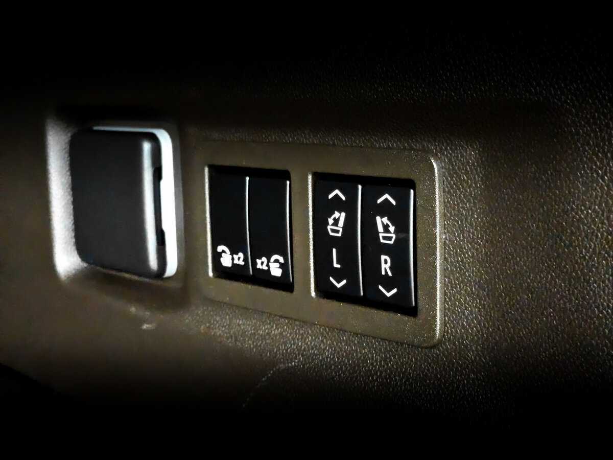 Chevrolet Tahoe с пробегом — 2023 год. Фото: #26