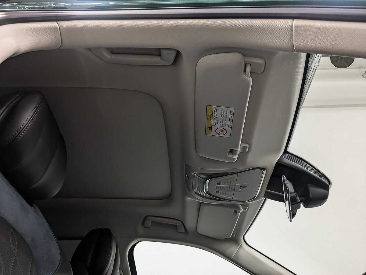 Voyah Free с пробегом — 2023 год. Фото: #21