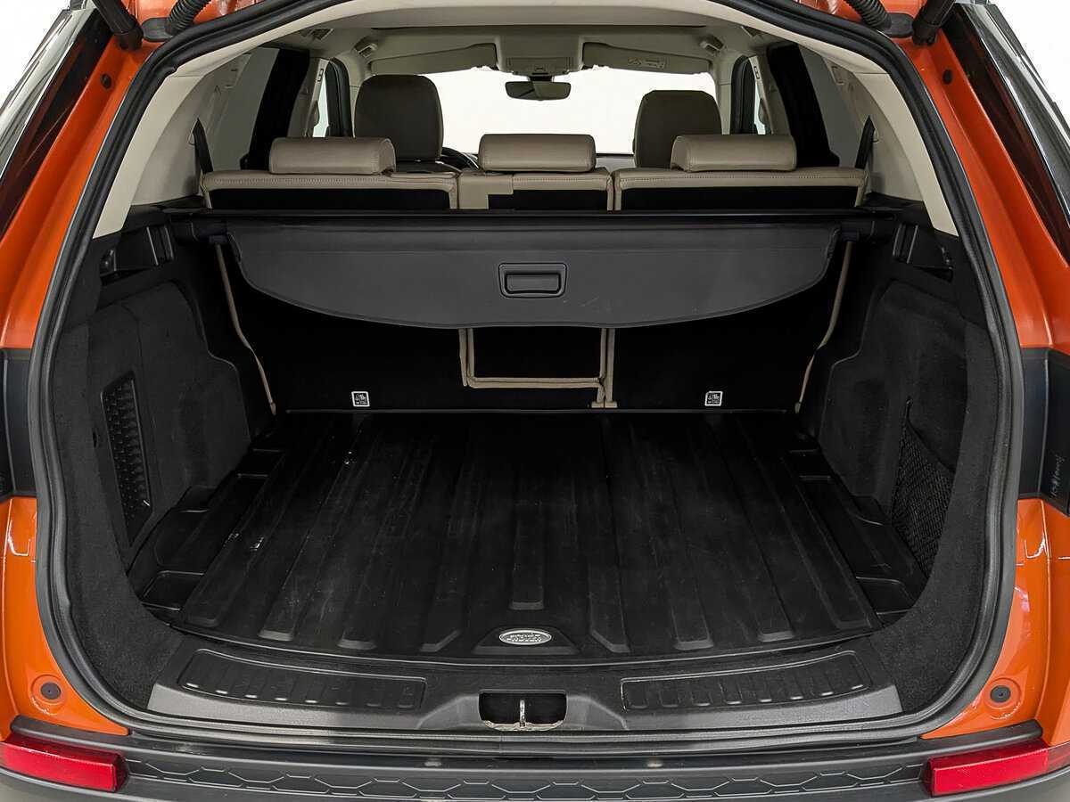 Land Rover Discovery Sport с пробегом — 2017 год. Фото: #9
