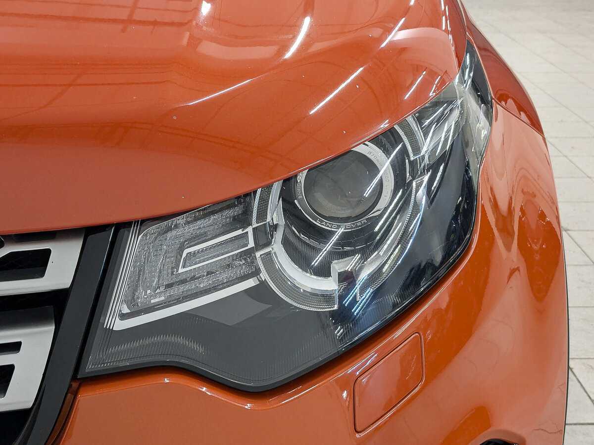 Land Rover Discovery Sport с пробегом — 2017 год. Фото: #10