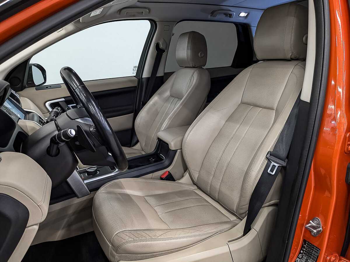 Land Rover Discovery Sport с пробегом — 2017 год. Фото: #19