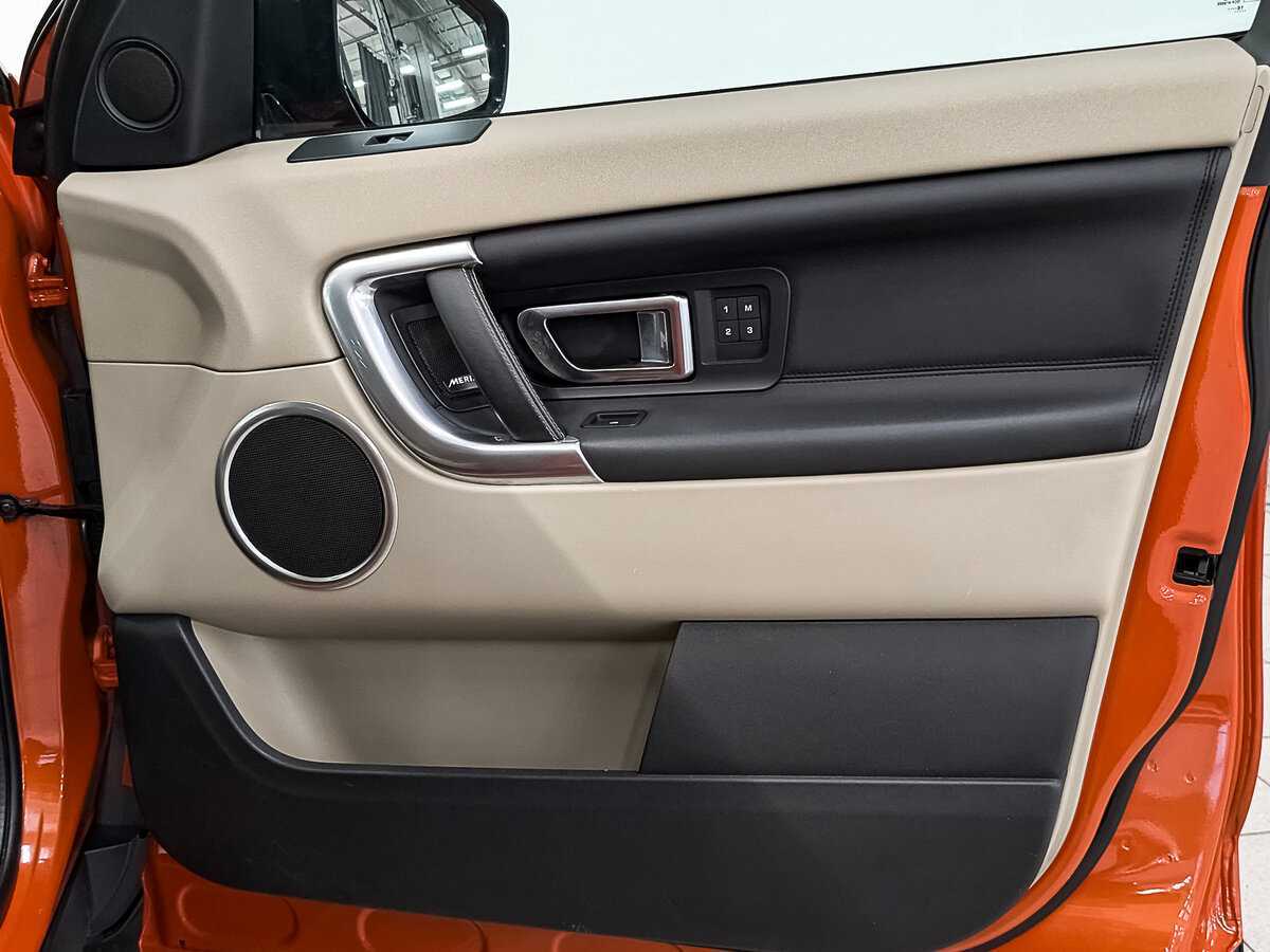 Land Rover Discovery Sport с пробегом — 2017 год. Фото: #24