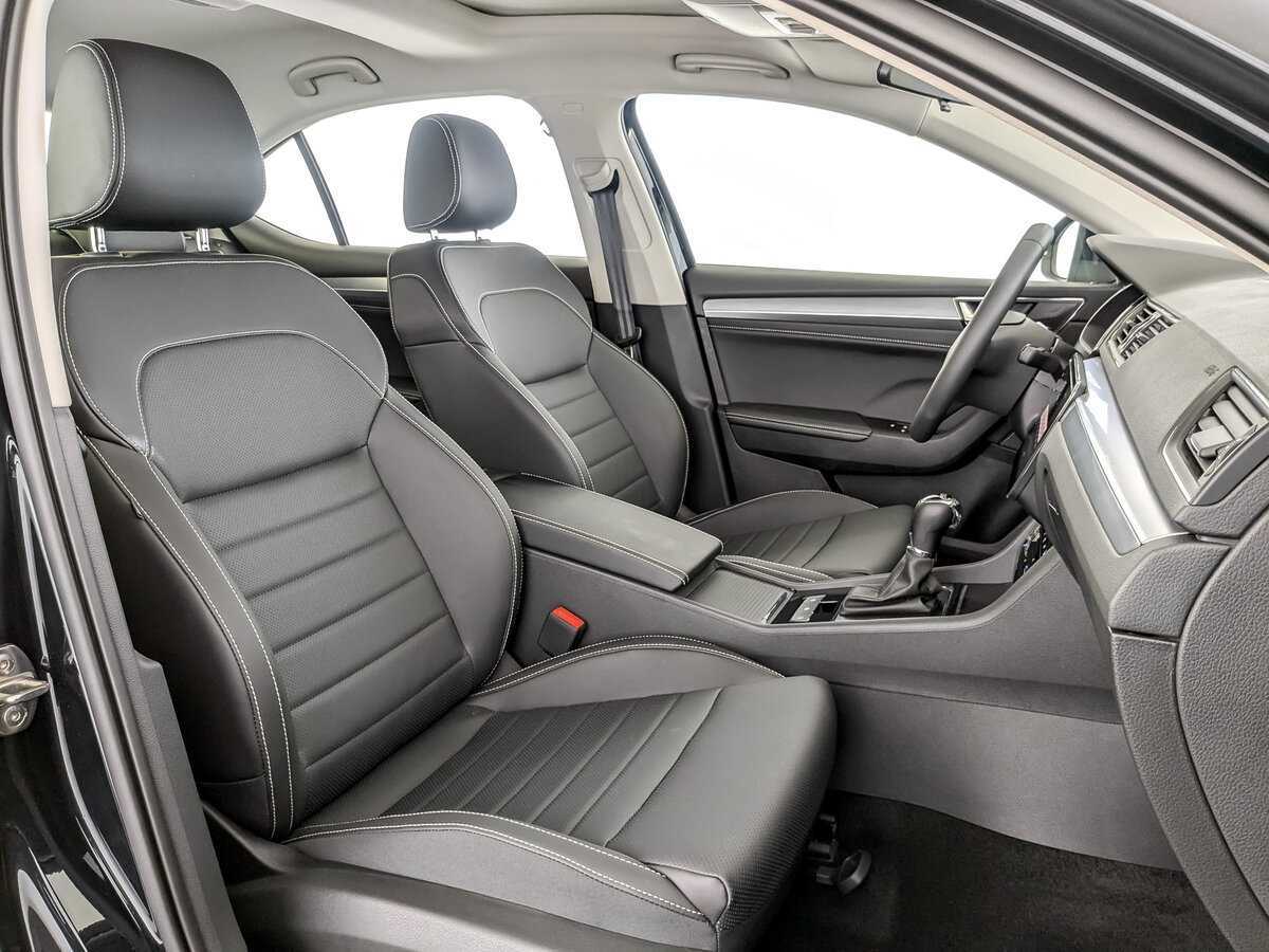 Skoda Superb с пробегом — 2024 год. Фото: #22