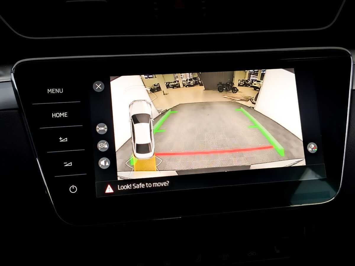 Skoda Superb с пробегом — 2024 год. Фото: #27