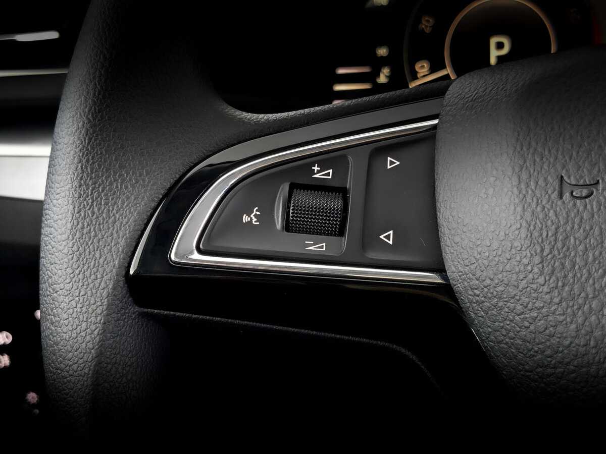 Skoda Superb с пробегом — 2024 год. Фото: #28