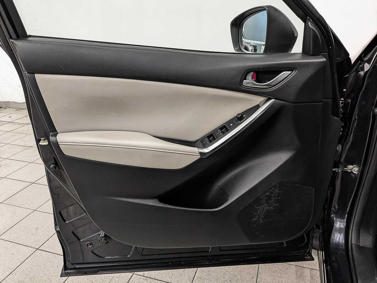 Mazda CX-5 с пробегом — 2011 год. Фото: #17