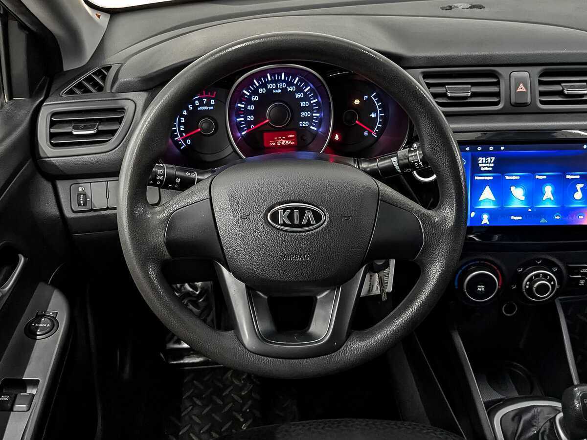 Kia Rio с пробегом — 2012 год. Фото: #21