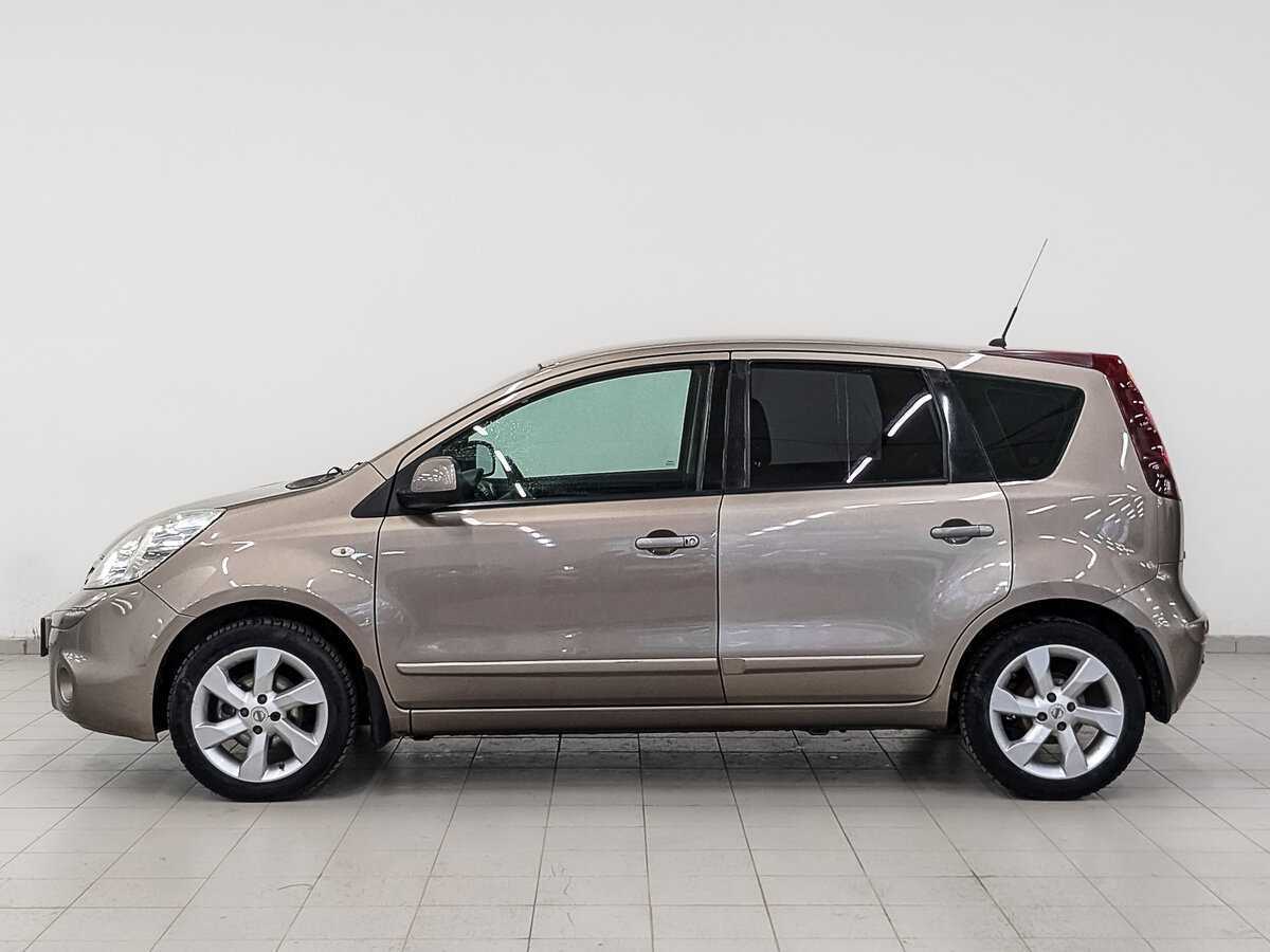 Nissan Note с пробегом — 2011 год. Фото: #7