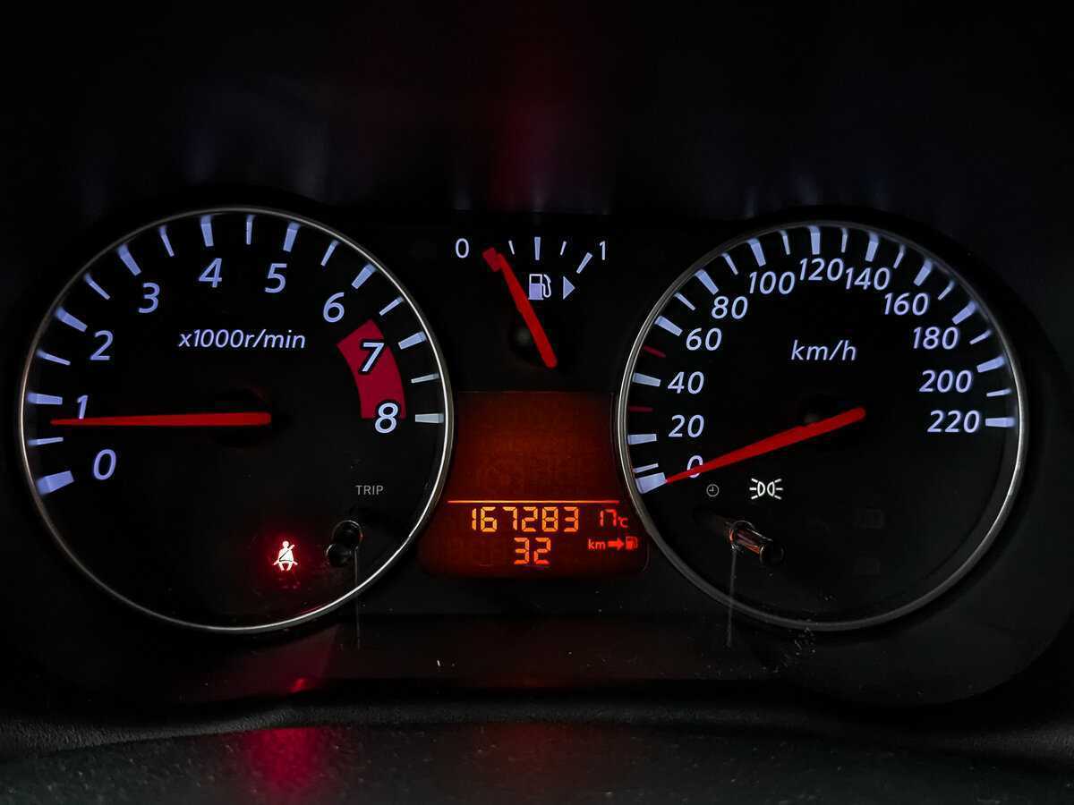 Nissan Note с пробегом — 2011 год. Фото: #15