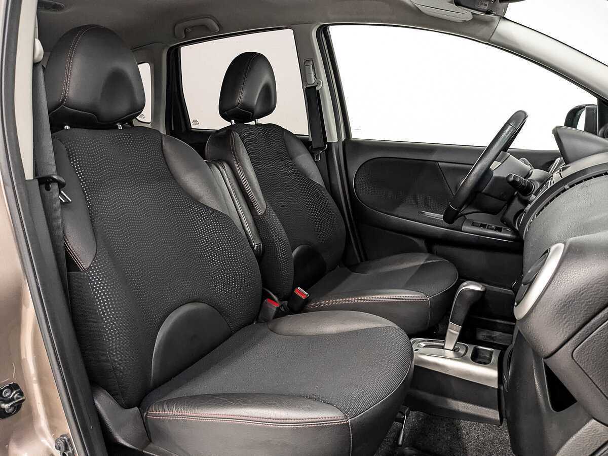 Nissan Note с пробегом — 2011 год. Фото: #23