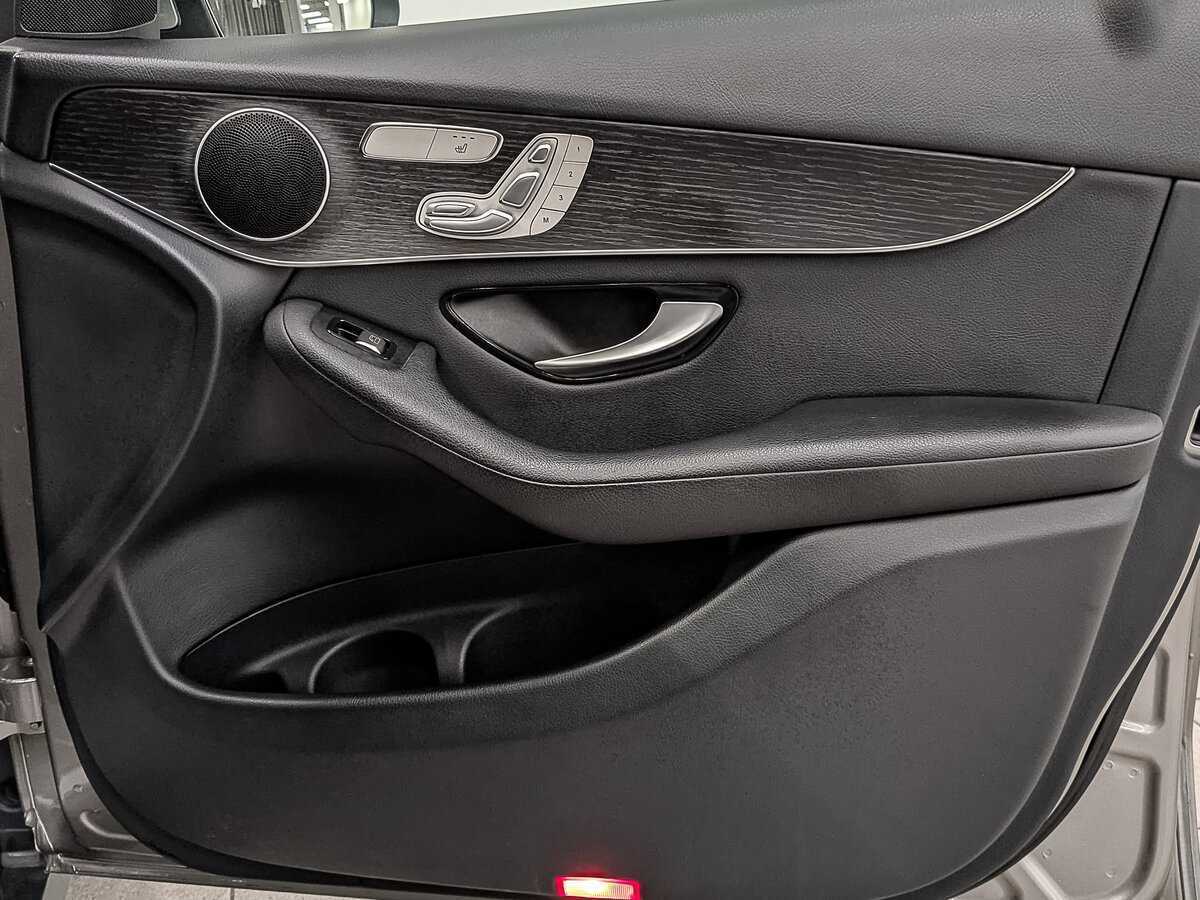 Mercedes-Benz GLC с пробегом — 2020 год. Фото: #24