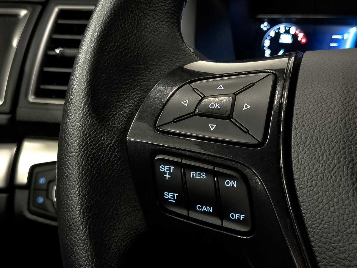 Ford Explorer с пробегом — 2019 год. Фото: #27