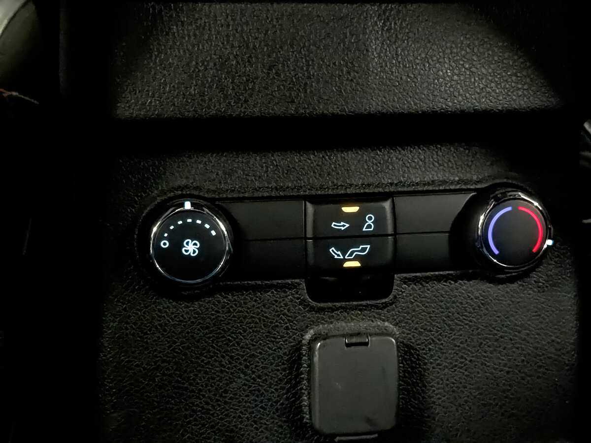 Ford Explorer с пробегом — 2019 год. Фото: #29