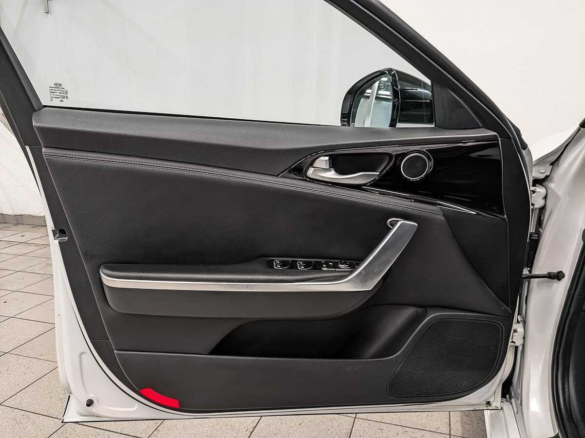 Kia Stinger с пробегом — 2019 год. Фото: #16