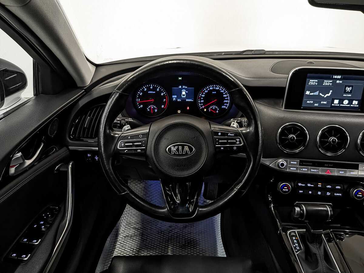Kia Stinger с пробегом — 2019 год. Фото: #19