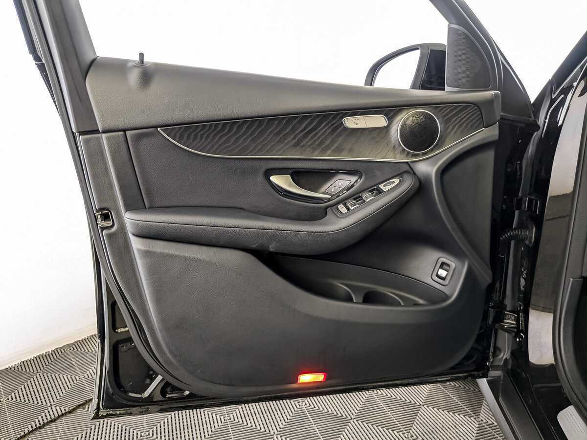 Mercedes-Benz GLC с пробегом — 2019 год. Фото: #18
