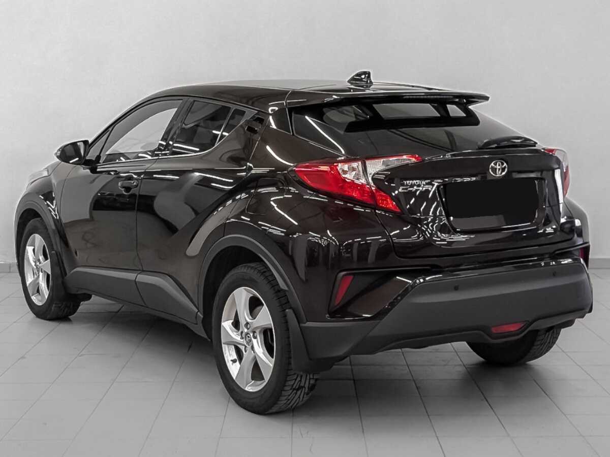 Toyota C-HR с пробегом — 2019 год. Фото: #6