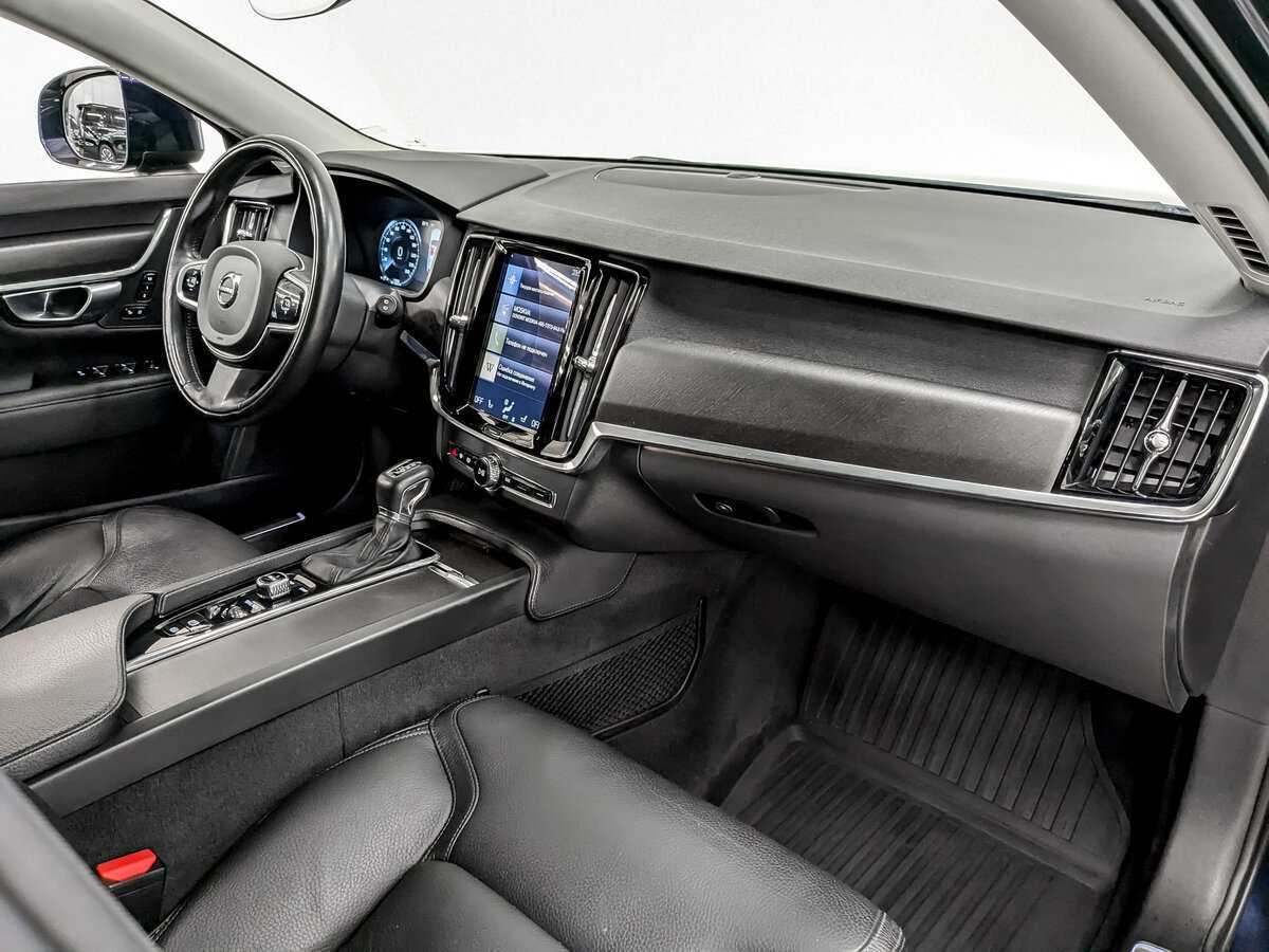 Volvo V90 Cross Country с пробегом — 2017 год. Фото: #10