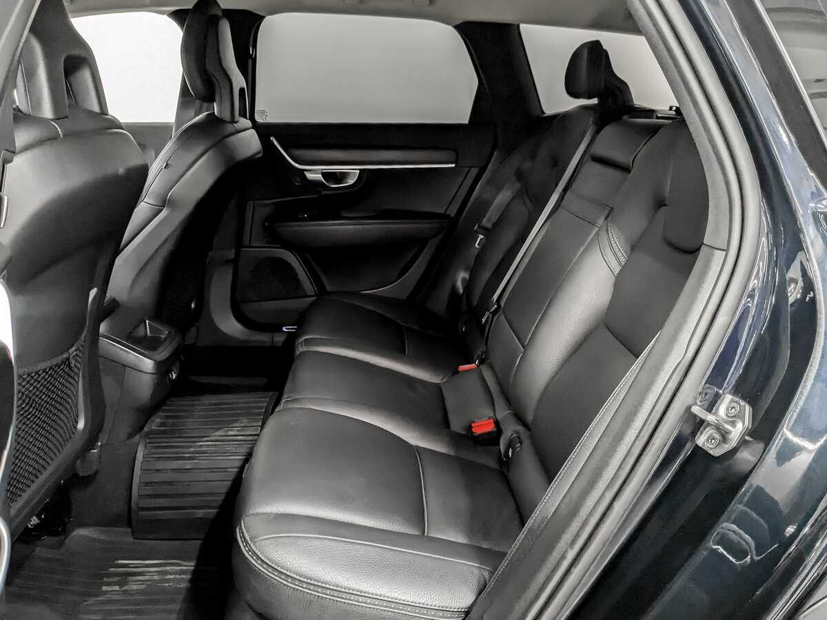 Volvo V90 Cross Country с пробегом — 2017 год. Фото: #11