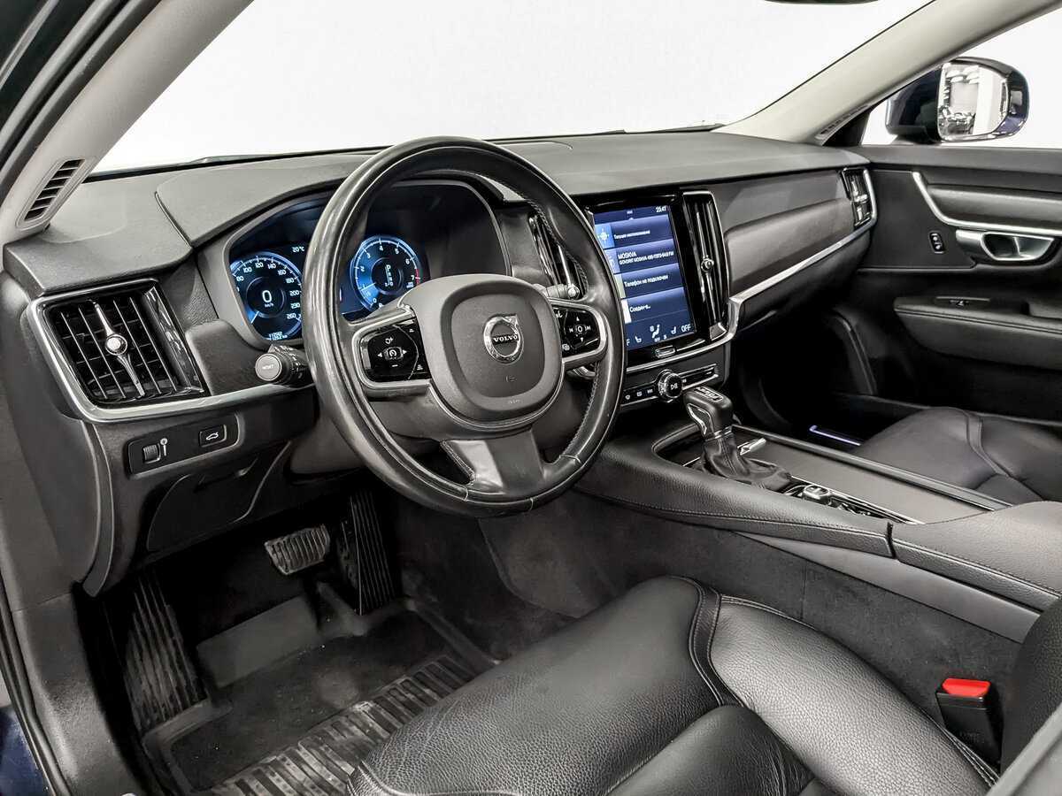 Volvo V90 Cross Country с пробегом — 2017 год. Фото: #15