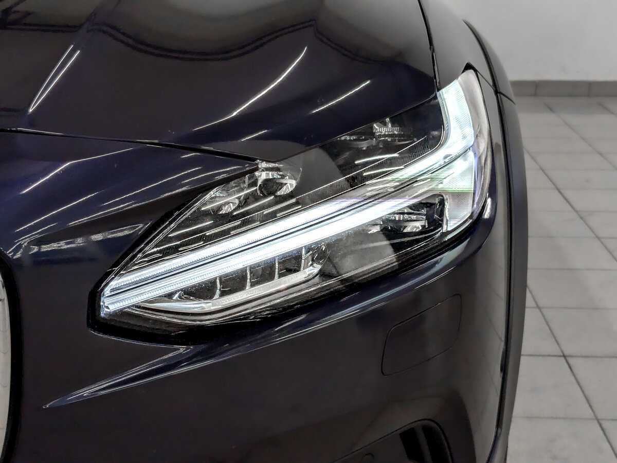 Volvo V90 Cross Country с пробегом — 2017 год. Фото: #16