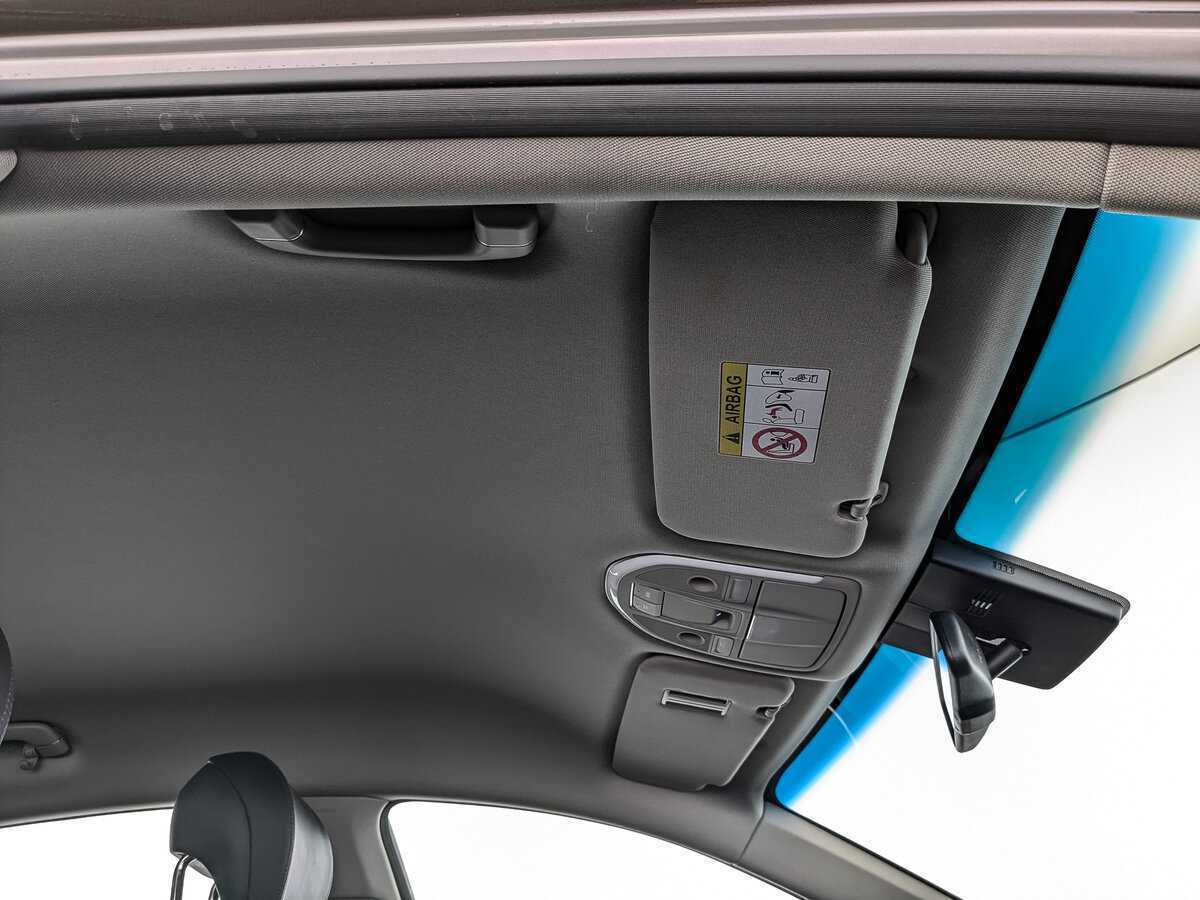 Hyundai Genesis с пробегом — 2015 год. Фото: #21