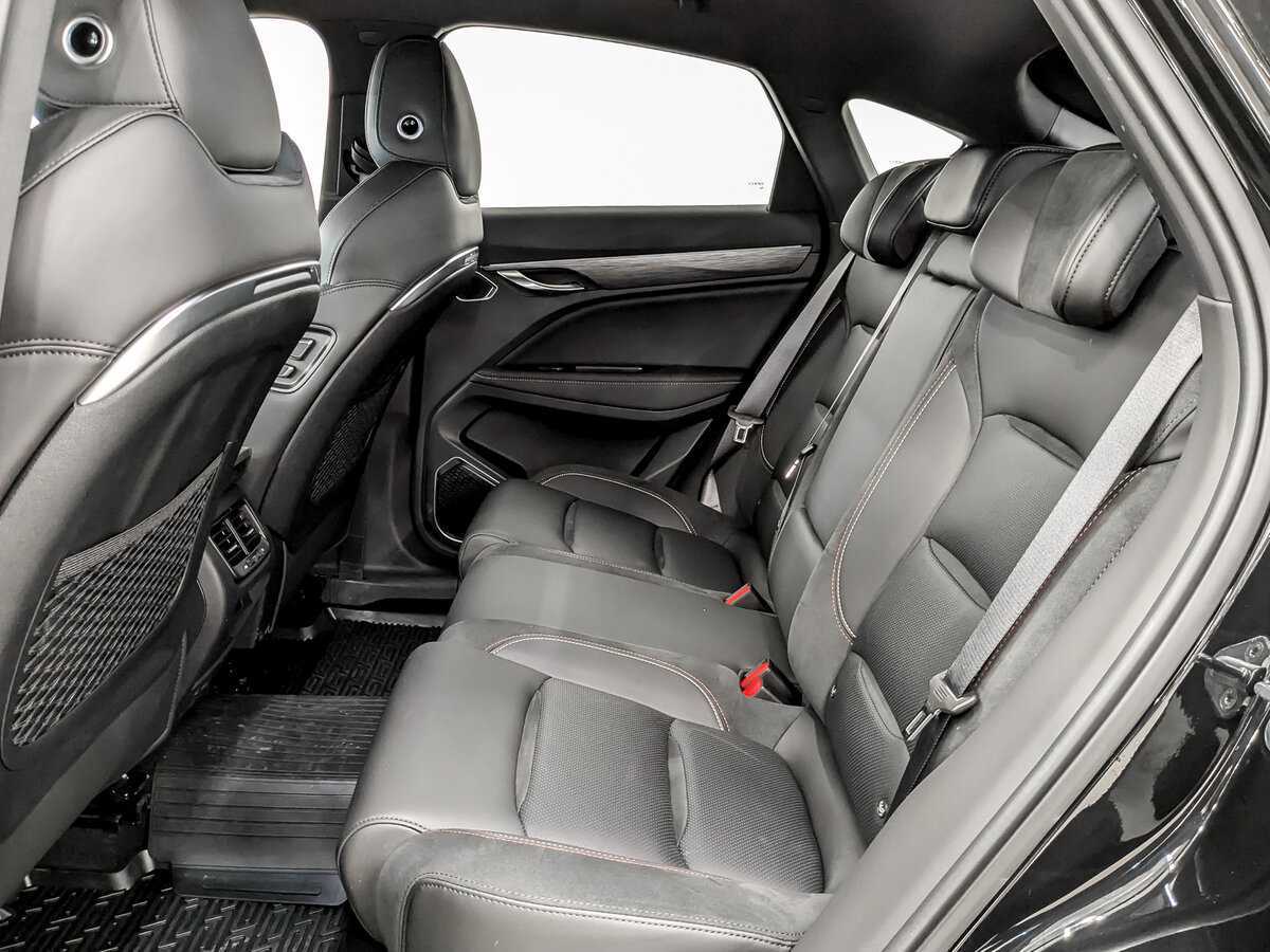 Geely Tugella с пробегом — 2024 год. Фото: #11