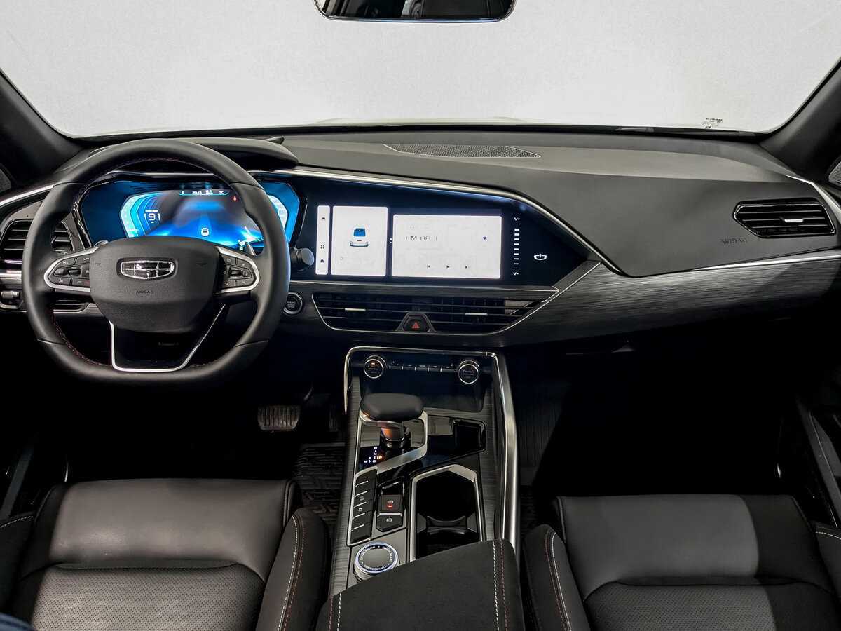 Geely Tugella с пробегом — 2024 год. Фото: #13