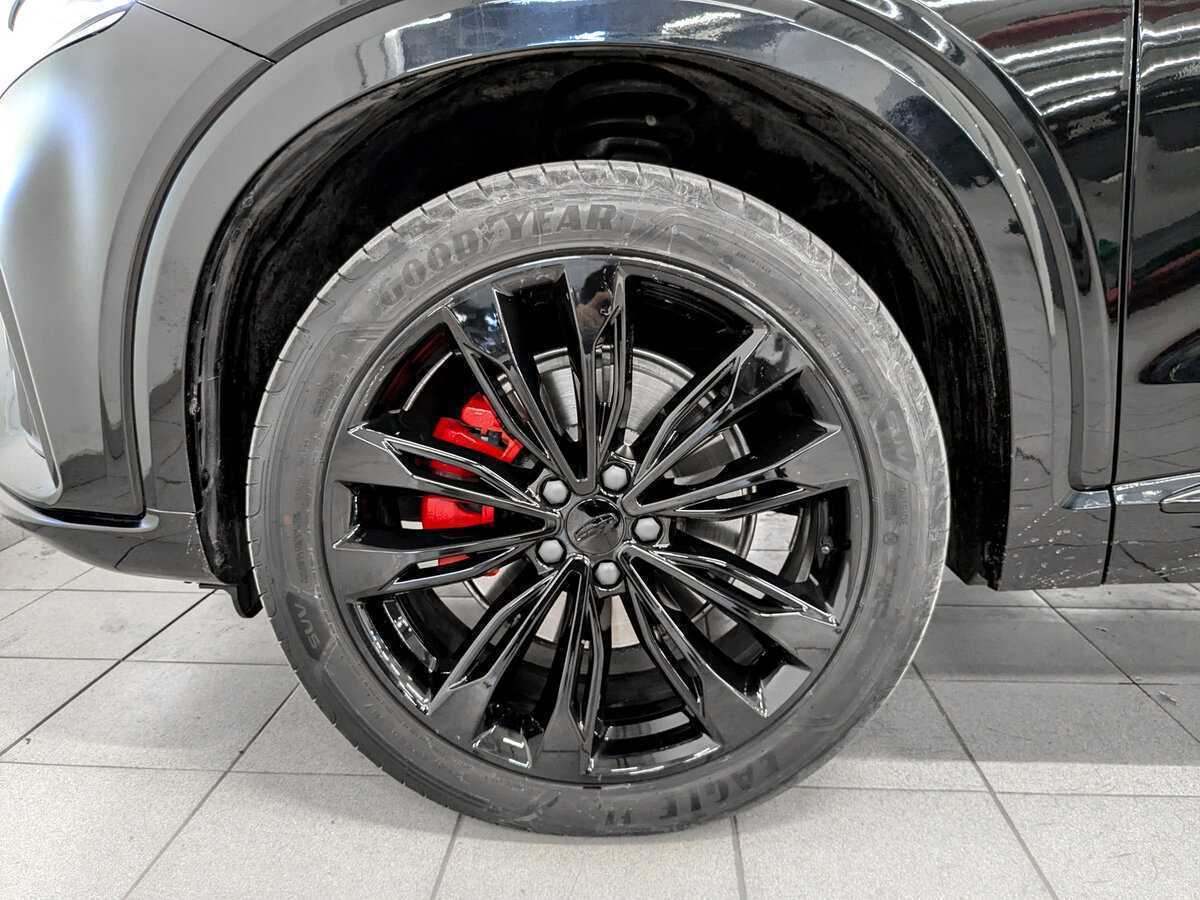 Geely Tugella с пробегом — 2024 год. Фото: #17