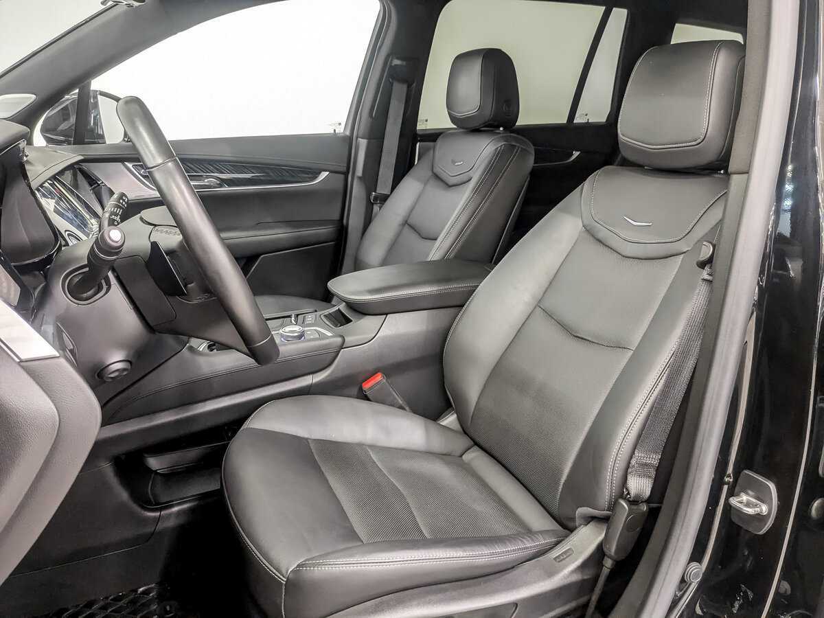 Cadillac XT6 с пробегом — 2023 год. Фото: #19