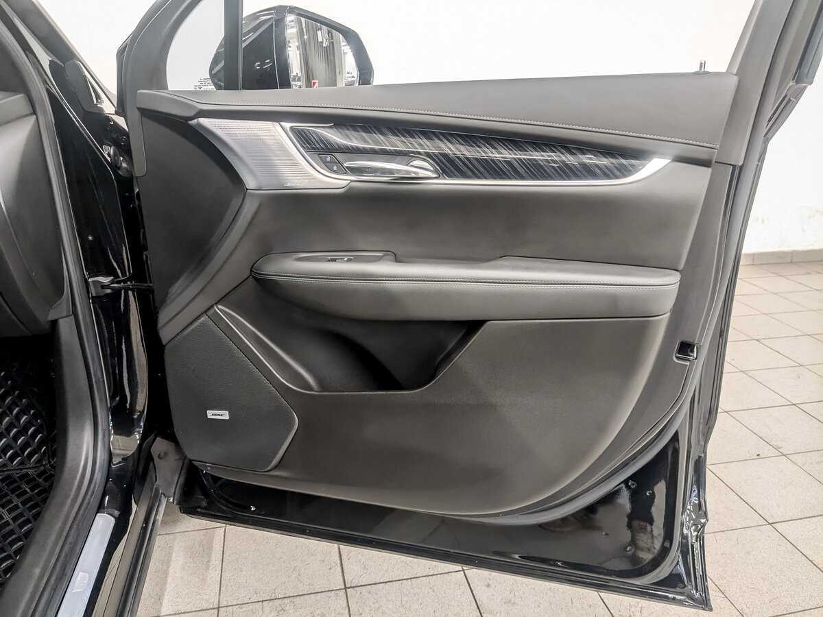 Cadillac XT6 с пробегом — 2023 год. Фото: #24