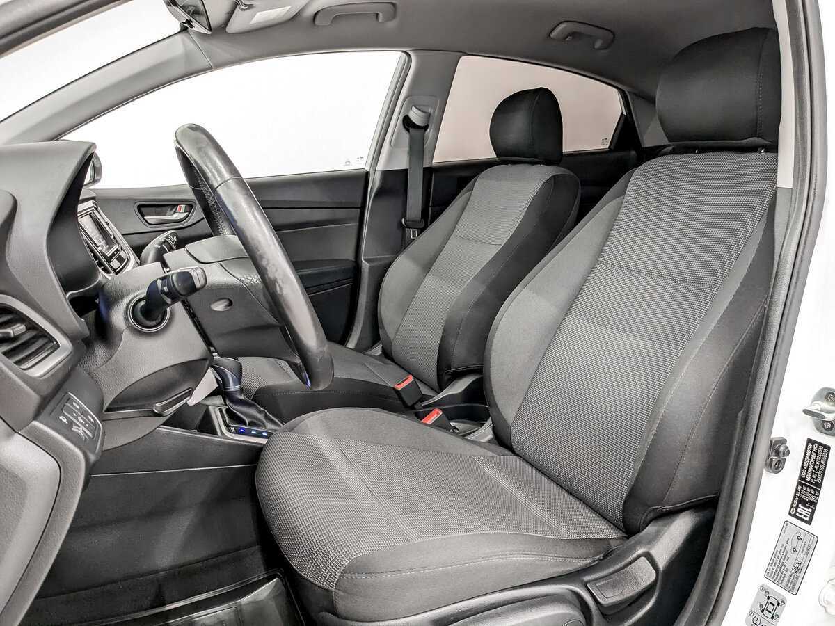 Hyundai Solaris с пробегом — 2017 год. Фото: #19