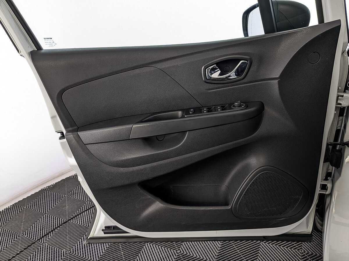 Renault Kaptur с пробегом — 2018 год. Фото: #18