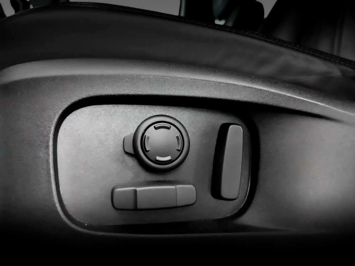 Land Rover Defender с пробегом — 2021 год. Фото: #20