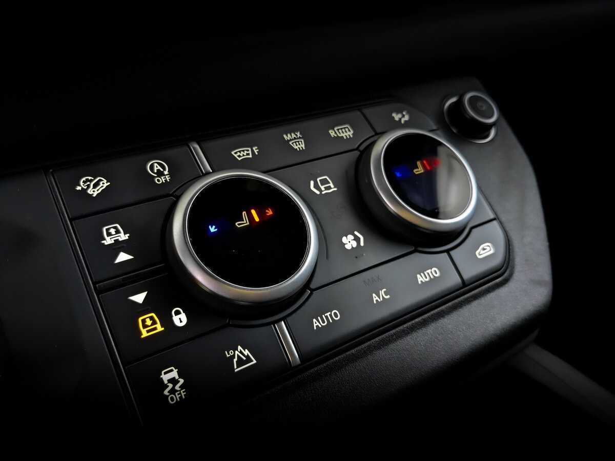 Land Rover Defender с пробегом — 2021 год. Фото: #28