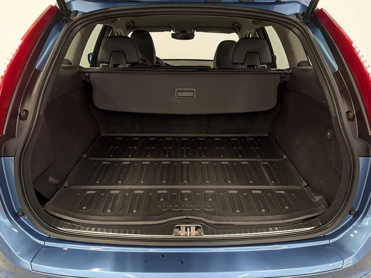 Volvo XC60 с пробегом — 2015 год. Фото: #9