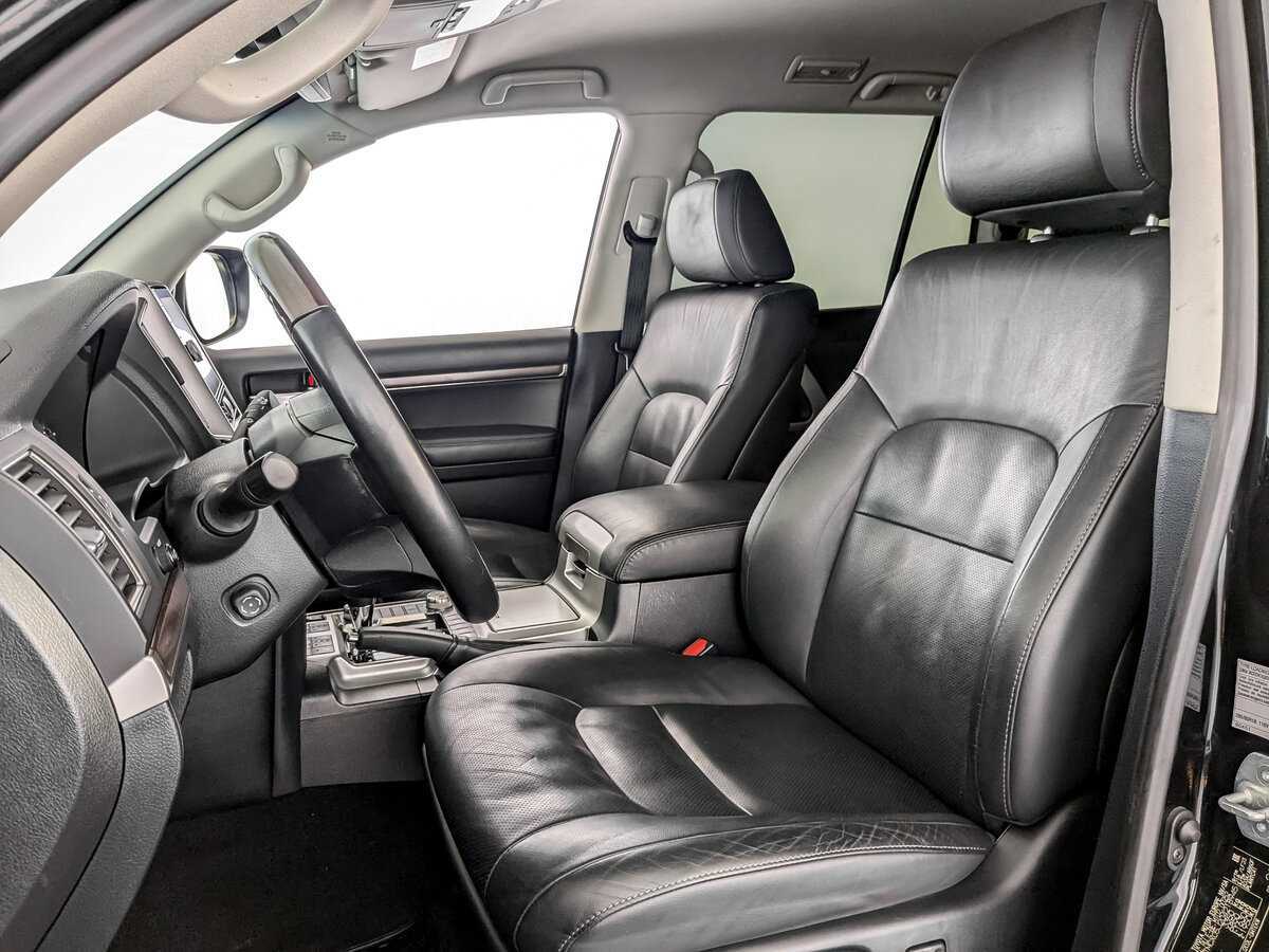Toyota Land Cruiser с пробегом — 2020 год. Фото: #19