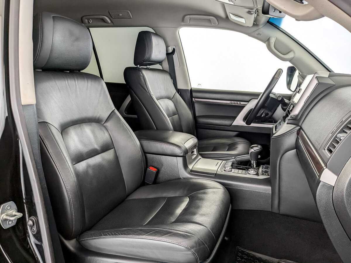 Toyota Land Cruiser с пробегом — 2020 год. Фото: #23
