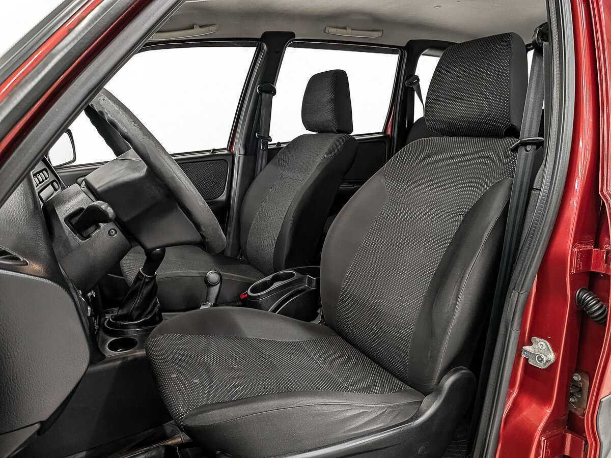 Chevrolet Niva с пробегом — 2015 год. Фото: #18