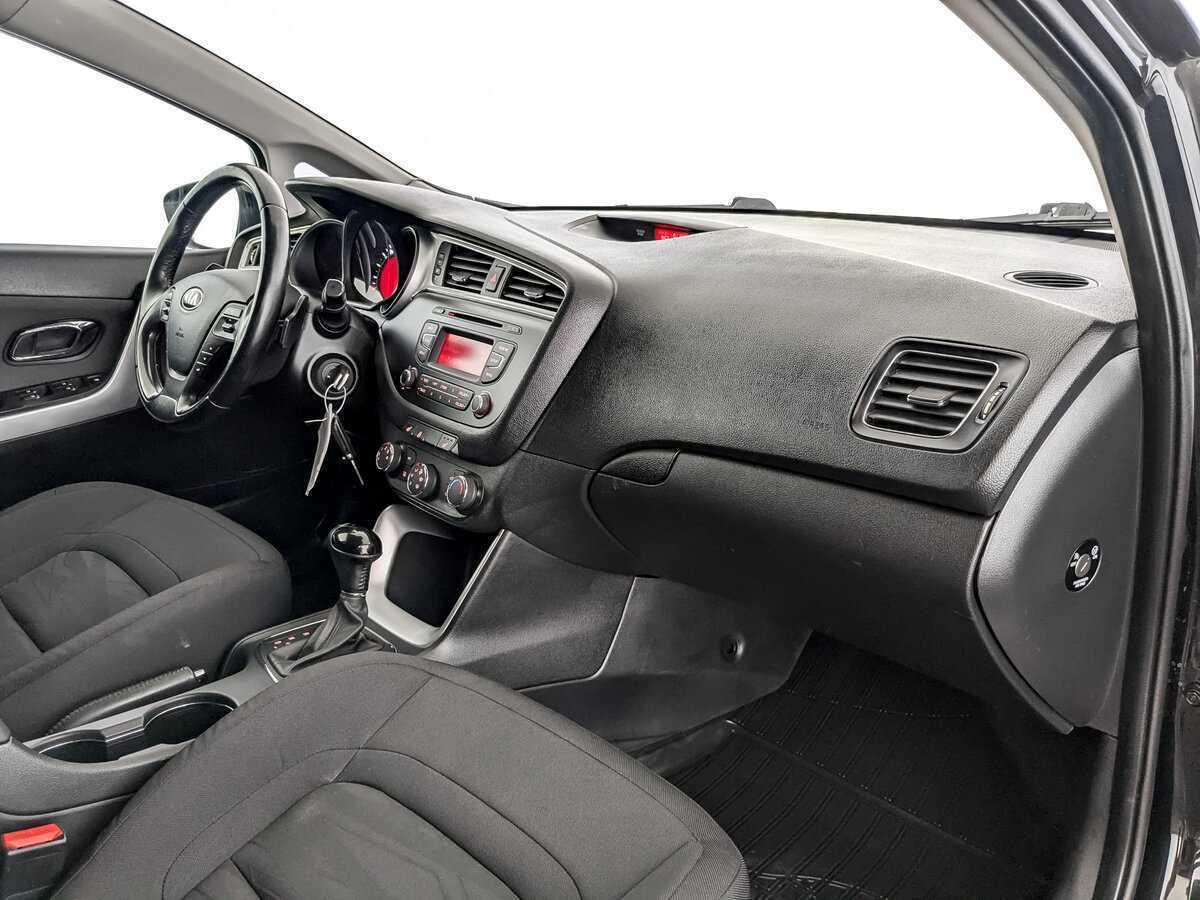 Kia Ceed с пробегом — 2017 год. Фото: #12