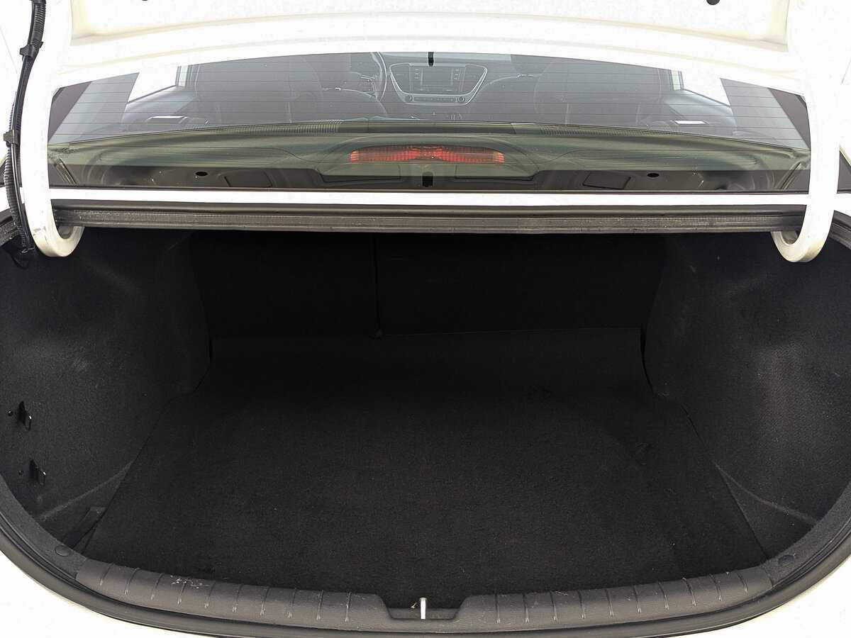 Hyundai Solaris с пробегом — 2017 год. Фото: #9